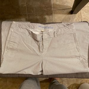 GAP Khaki Vintage Rolled Cropped Pants